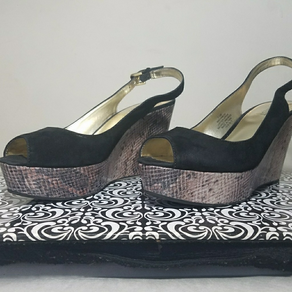 Platform shoes